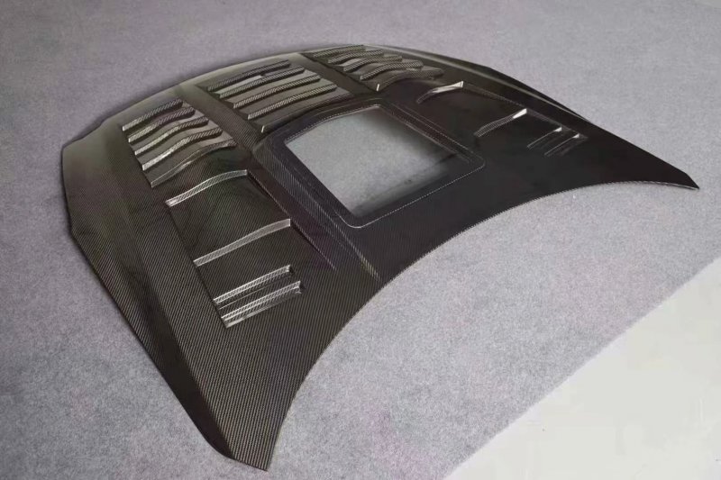 Suitable for  GTR R35 Type Transparent Dry Carbon Fiber Engine Cover with Honeycomb Design High Quality Hood